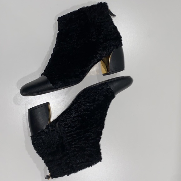 Nine‎ West Joannie faux fur ankle bootie - Picture 3 of 9